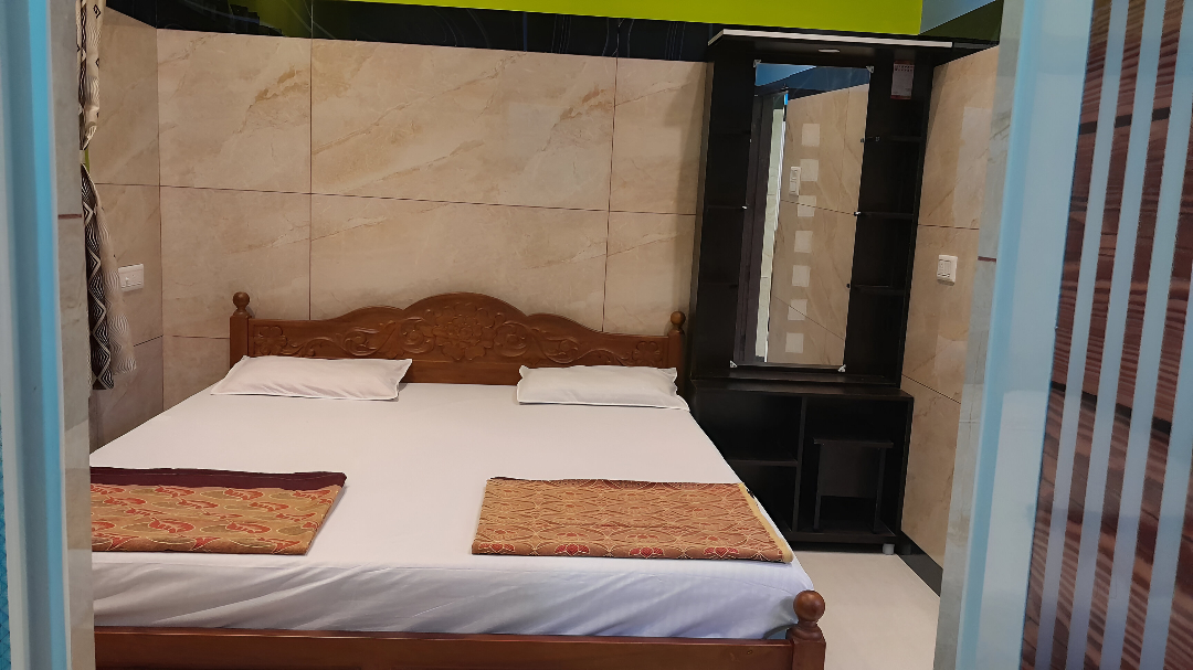 New Aathi Cottage - Stay Near Five Falls Courtallam